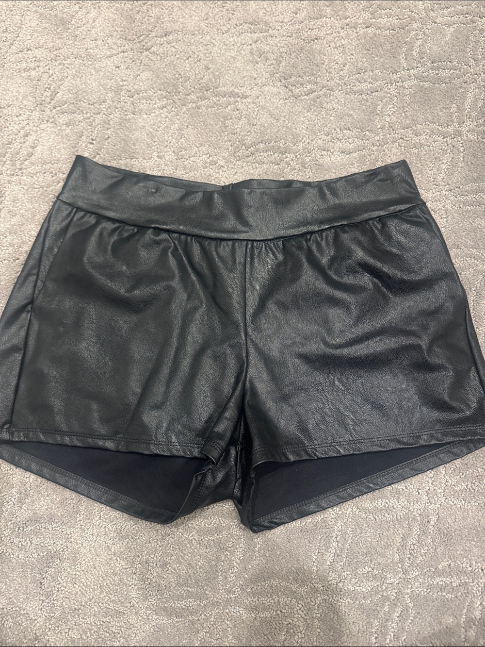 Commando Women’s Black Faux Leather Shorts